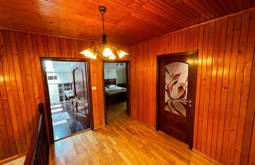 Radauti Villa | Family-Friendly 3BD Home in Radauti - Rated 9/10