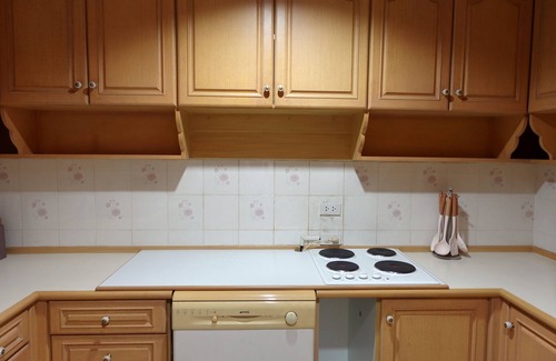 North Pattaya Apartment | Spacious 3BR 15m Balcony Seaview 1 Minute TO BEACH
