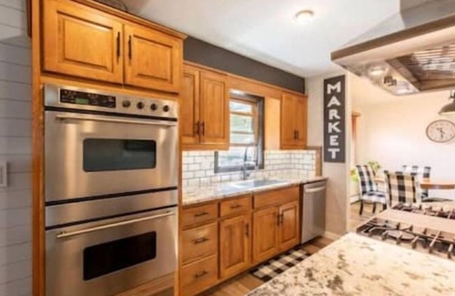 Rhinelander House | Guest Rated: 9.8! Cozy 3BR Home with Lake Views