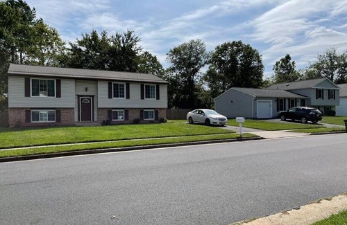 Herndon Villa | Convenient 3Br Retreat Near Dulles and Washington DC
