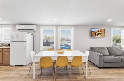 Ocean City Condo | Family-Friendly 3BR Apartment Steps from Boardwalk & Beach