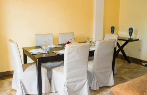 Bonapriso Apartment | Pet-Friendly 3BR Apartment in Bonapriso's Heart