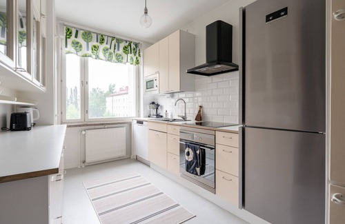 Tampere Apartment | Spacious 3BR Historical 120m2 Apartment in Kaleva