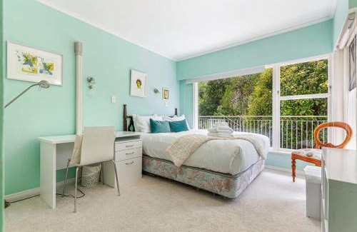 Mission Bay House | Inviting 3BR Mission Bay Home with Convenient Parking