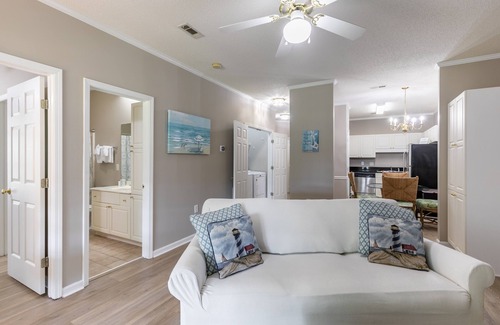 Vaught Condo | Family-Friendly 3BR Myrtle Beach Condo with Pool & Spa