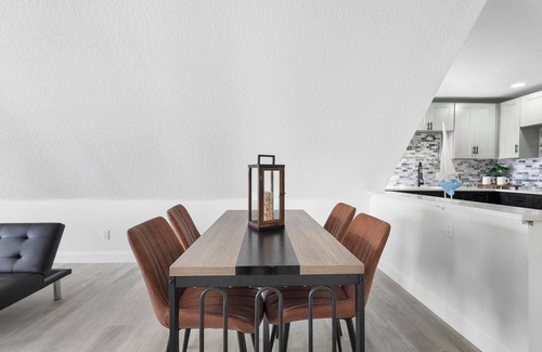 Oviedo House | Spacious 3BR Oviedo Home Save 20% + Wi-Fi