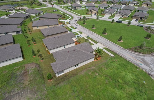 Fort Pierce House | Beachside 3BR Retreat with Ocean Views and Pool Access