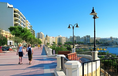 Gzira Apartment | Spacious 3BR Residence by the Promenade