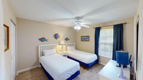 Pawleys Island Villa | Ideal 3BR Villa for Groups in Pawleys Island with Pool