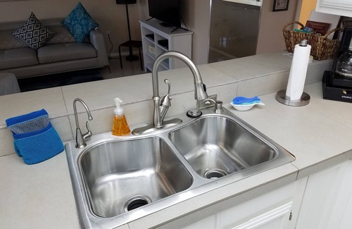 South Padre Island Condo | Prime 3rd Floor Condo near Beach with Pool & Ocean Views