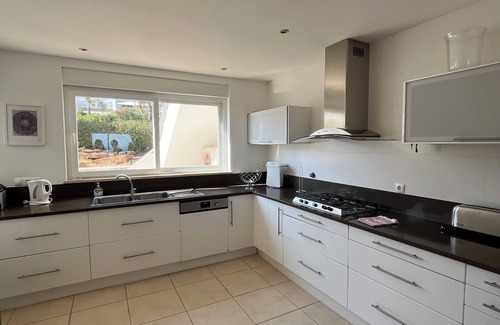 Luz Villa | Family-Friendly Villa with Pool & Ocean Views Near Luz Beach