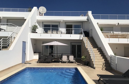 Luz Villa | Family-Friendly Villa with Pool & Ocean Views Near Luz Beach