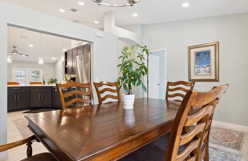 Palm Bay House | Exceptional 4-Bedroom Home with Kitchen & Breakfast Included