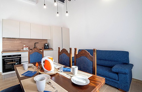 Siena Apartment | Spacious 4-bedroom apartment in the surroundings of Siena with WiFi, AC