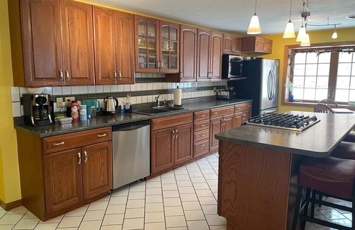 Negaunee Apartment | Family-Friendly 4-Bedroom Retreat at La Casa della Nonnina