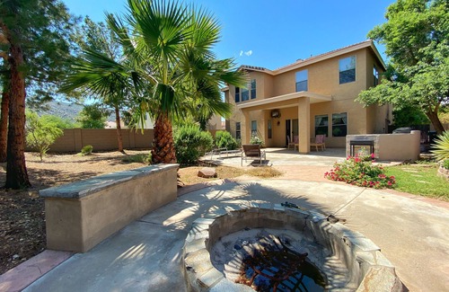 South Mountain House | Inviting 4 Bedroom Home with Breathtaking Mountain Views