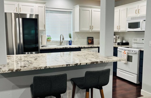 South Hill House | Spacious 4-bedroom house with AC and WiFi in serene Puyallup