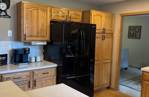 Wichita House | Spacious 4-bedroom house with WiFi and AC in nice Wichita