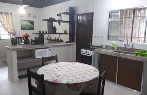 Maranduba House | Spacious 4-Bedroom House Near Maranduba Beach - Guest Rated 9.6
