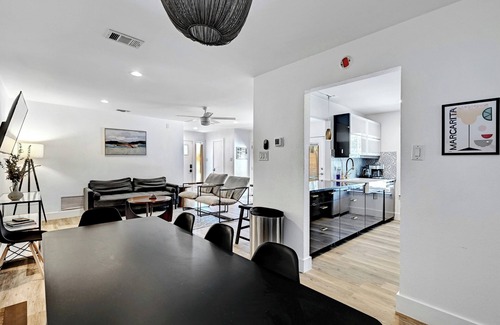 Austin House | Spacious 4-bedroom house in brilliant Austin with Pool and Outdoor Hangout Area