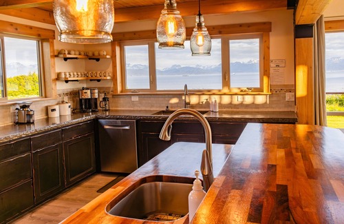 Homer House | Spacious 4-bedroom house on Kachemak Bay with Amazing Views in Homer, AK