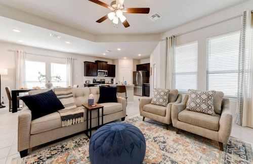 Temple House | Spacious 4 Bedroom House in Temple