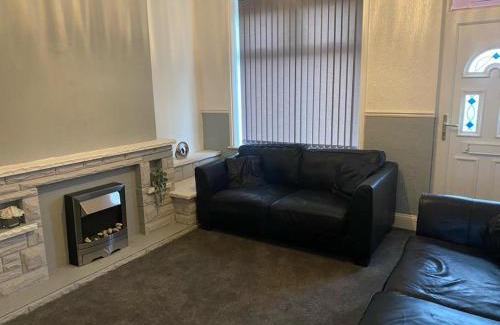 Middleton House | Inviting 4 Bedroom Townhouse for Your Perfect Getaway