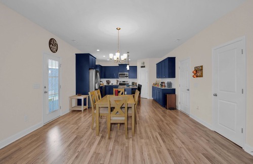 Fayetteville House | Spacious 4-bedroom house, 20 min to Fort Liberty!