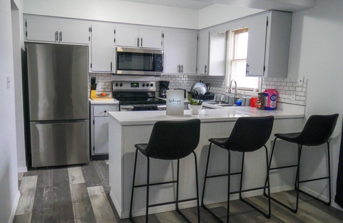 Grand Island House | Spacious 4-Bedroom Home in Prime Central Location