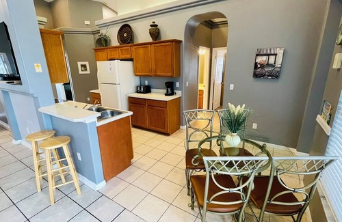 Four Corners House | Spacious 4-Bedroom Villa with Private Pool in Glenbrook – Your Ideal Orlando Getaway