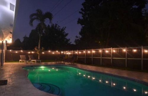 Miramar House | Bright 4-Bedroom House with Pool and Oceanfront Views