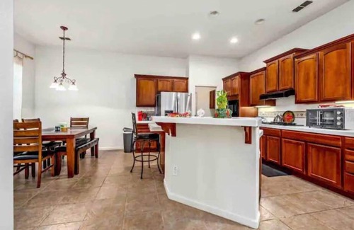 Merced House | Comfortable 4 BR Home Near UC Merced with Pet-Friendly Perks