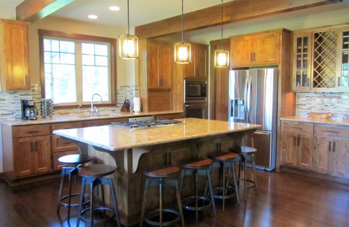 Cle Elum House | Stunning Golf View Retreat with Game Room & Pool Access