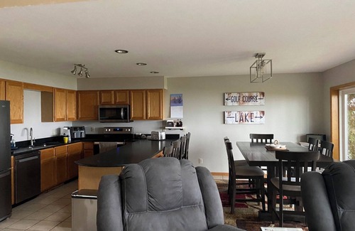 Onamia House | Exceptional 4BD Townhouse with Pool & Ocean View