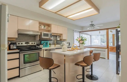 Shaughnessy House | Spacious 4BD Family Home in Shaughnessy!nSTR License: 25-158069