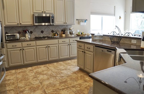 Lower Basin Lake Travis House | Tranquil 4BR Retreat with Spa and Hot Tub in NW Austin