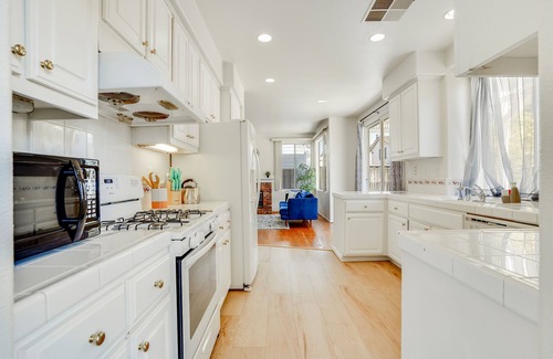Tennyson - Alquire House | Family-Friendly 4BR Home with Private Yard in SF Bay Area