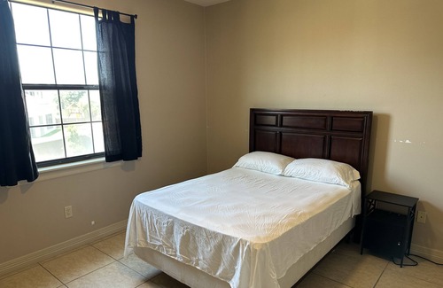 Mission House | Spacious 4BR/5RR Vacation Home w/ Private Pool