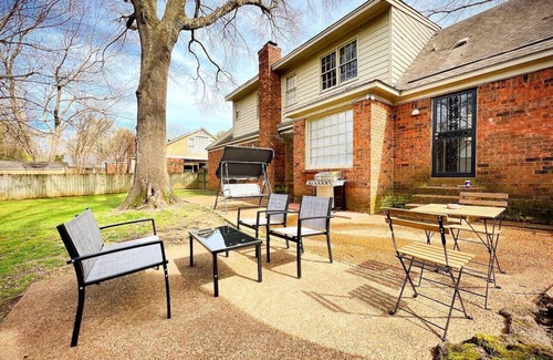 East Memphis House | Spacious 4BR! Central location!