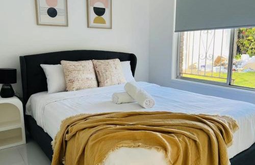 Sunnybank House | Spacious 4BR Family Home Prime Sunnybank Location