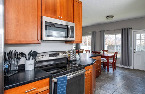 Englewood House | Modern 4BR Retreat with Pool and Fenced Yard near I-70