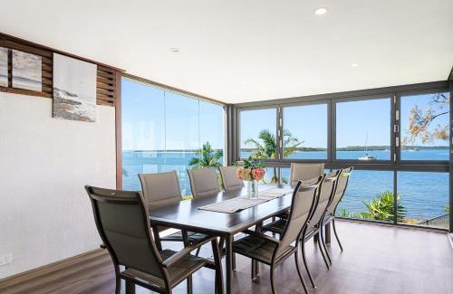 Taren Point House | Spacious 4BR Riverfront Getaway in Taren Point
