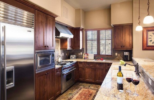 Pronghorn House | Indulgent 4BR Townhome on Pronghorn Golf Course - Rated 10/10
