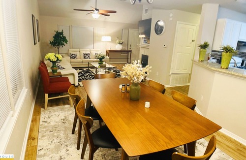 Round Rock House | Spacious 4BR Home Near I45 - Sleeps 12, Pet Friendly Stay