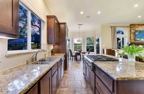 Barton Creek West House | Family & Pet-Friendly 5 Bdrm Greenbelt Home with Pool