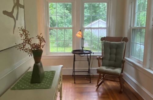 Kingston House | Spacious 5-bedroom house in charming South Kingstown with WiFi, AC