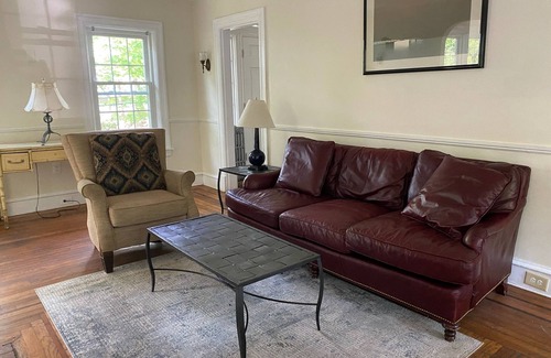 Kingston House | Spacious 5-bedroom house in charming South Kingstown with WiFi, AC