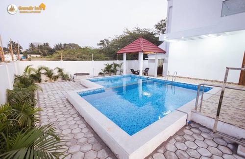 Mahabalipuram Villa | Spacious 5-bedroom villa with WiFi, AC,fabulous swimmingpool in Mahabalipuram