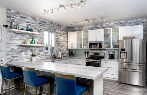 Lake Elsinore House | Pet-Friendly 5-Bedroom Home with Private Pool & Spa