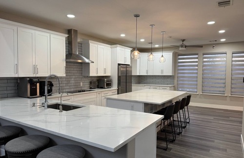 Frisco House | Spacious 5 Bedroom/4BA house in West Frisco with office, movie room